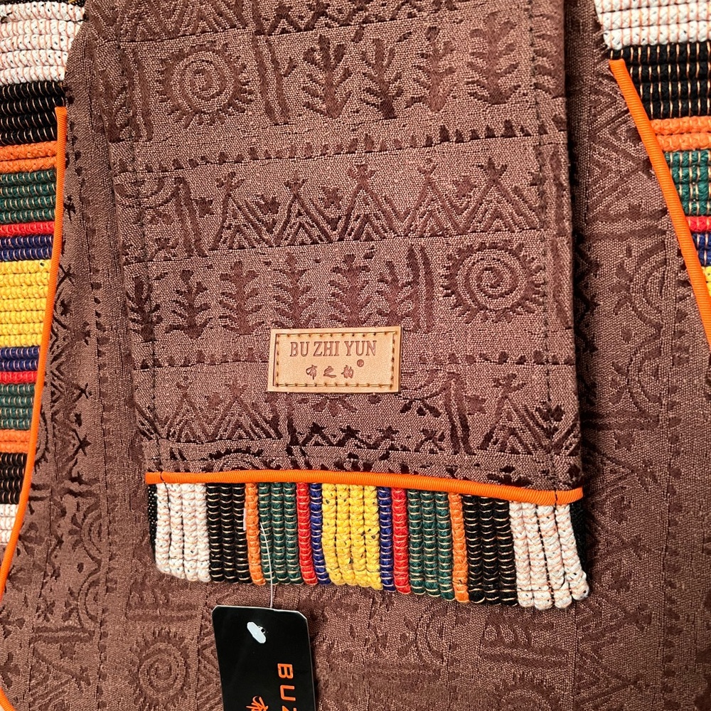 BNWT BU ZHI YUN SADDLEBAG W/ THREE POCKETS,  1 W/ A ZIPPERED POCKET AND ONE W/O - Picture 3 of 7